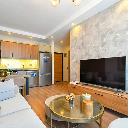 5 Kisilik Tatil Dairesi Havuzlu & * Konaklı